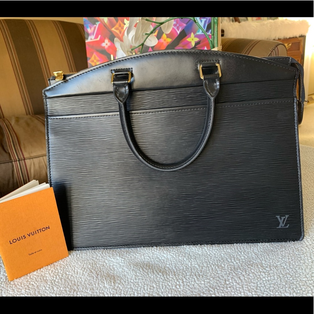 Authentic Louis Vuitton Riviera Noir